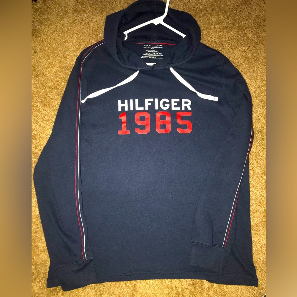 Tommy Hilfiger long sleeve hoodie t shirt with a hood